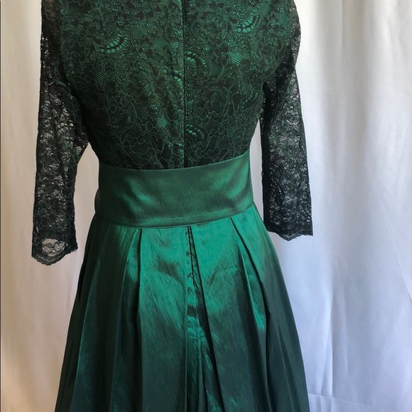 Emerald Green Eliza J Evening Gown - Picture 3 of 4